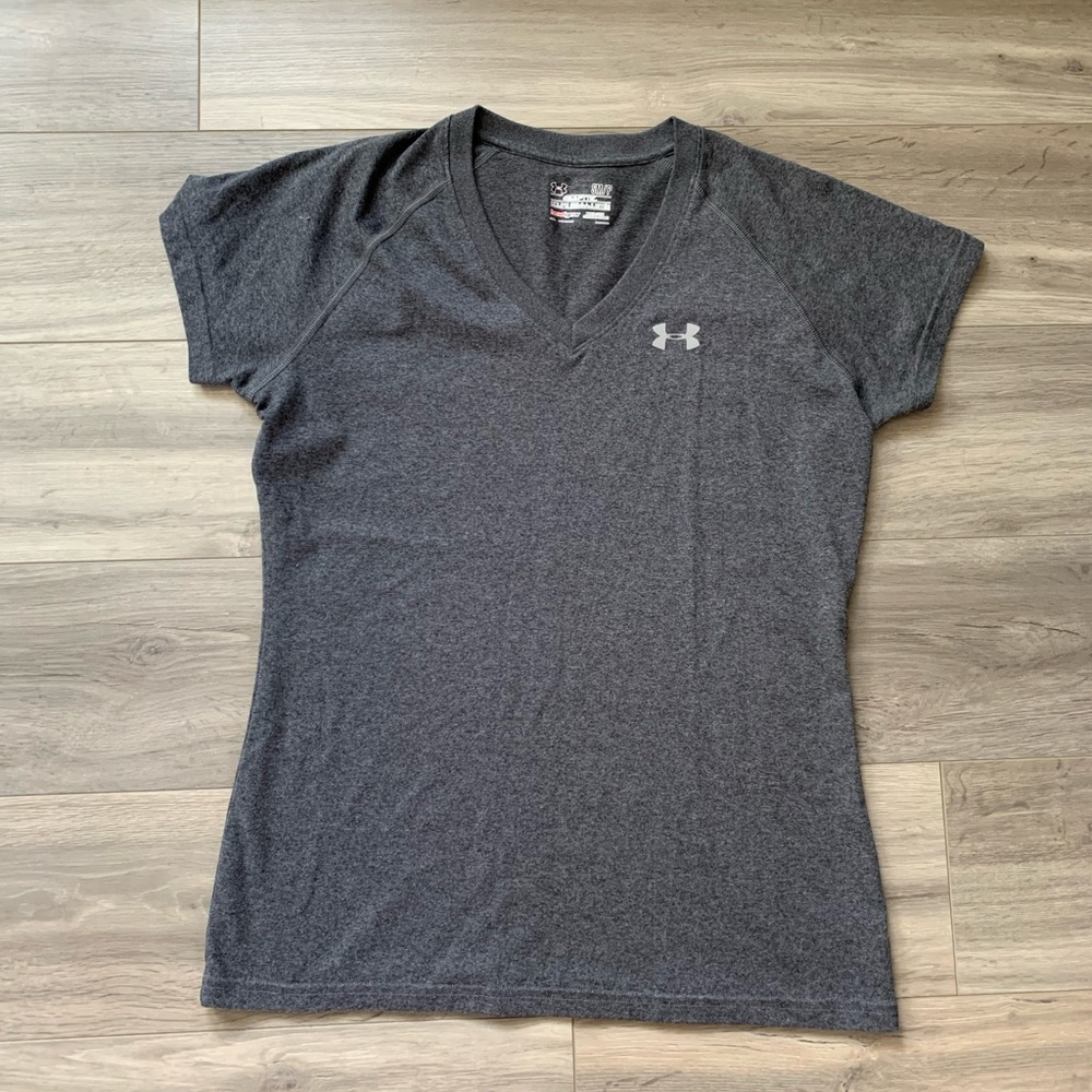 Under Armour Grey T-Shirt Size Small